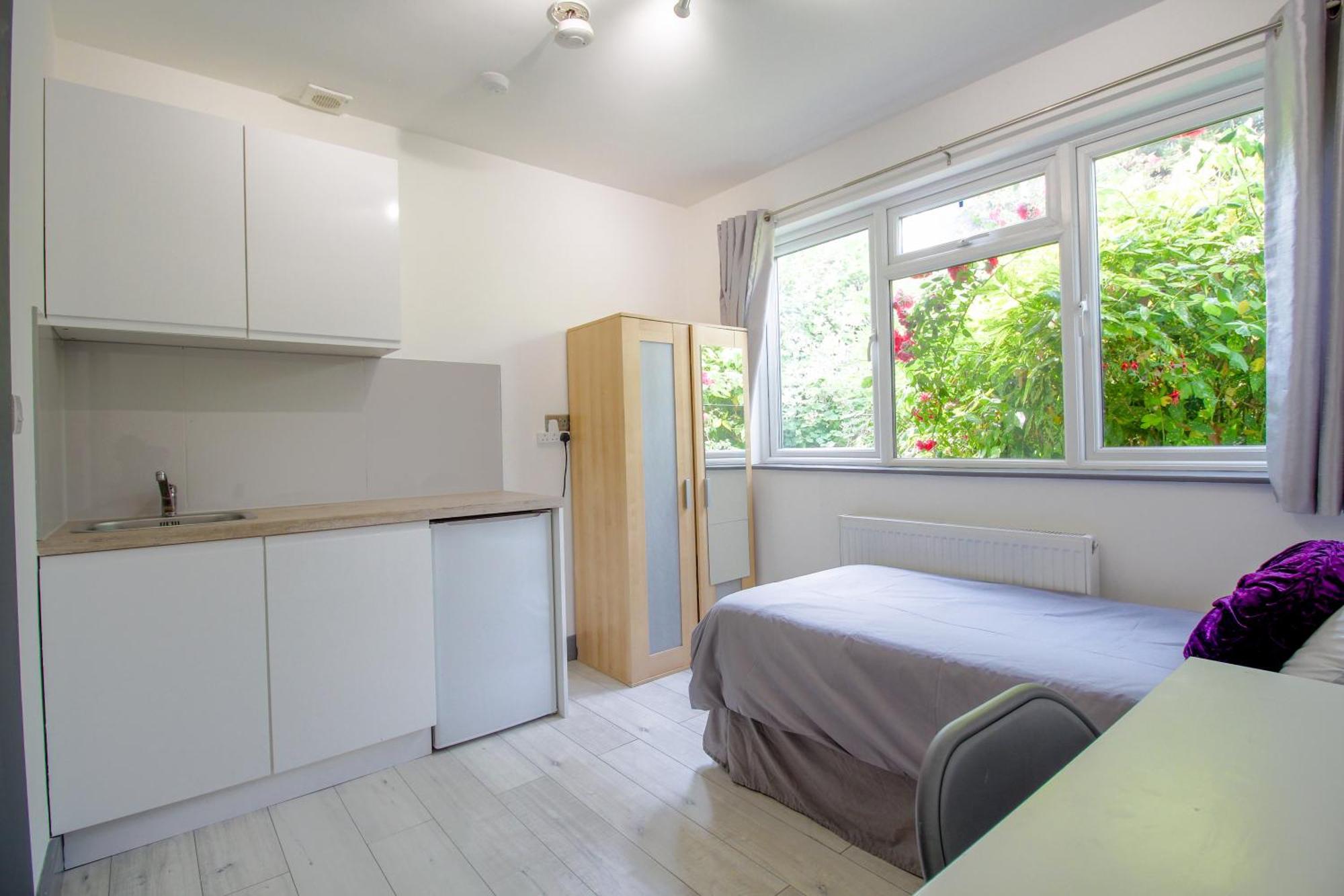 London Elegant New Studio Bagian luar foto
