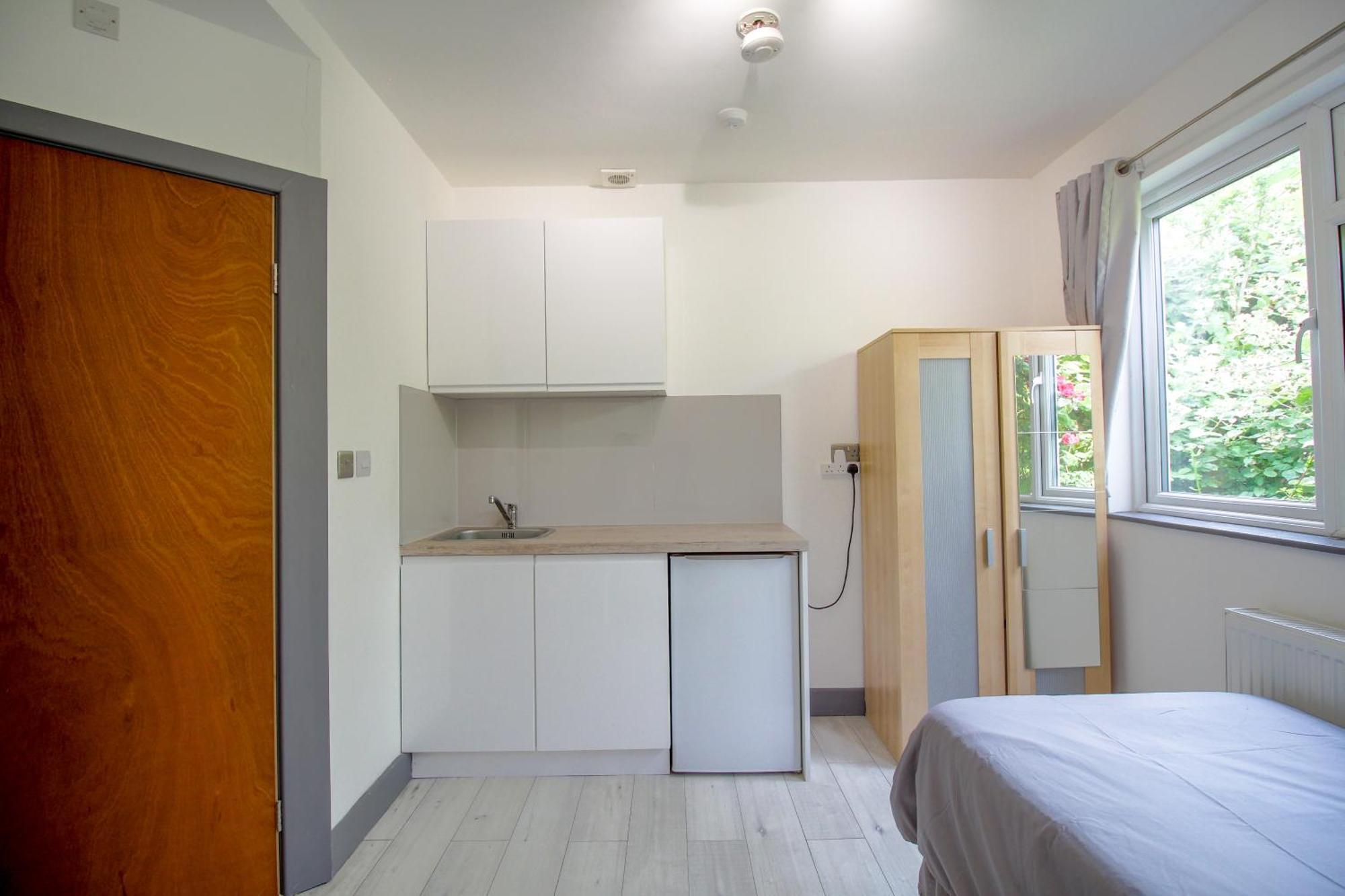 London Elegant New Studio Bagian luar foto